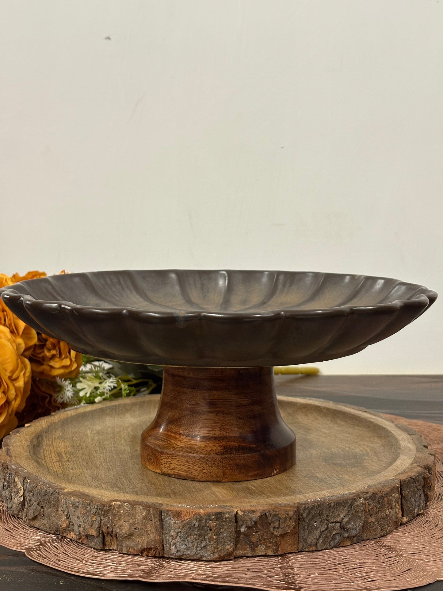 CERAMIC SERVING PLATTER WITH WOOD BASE