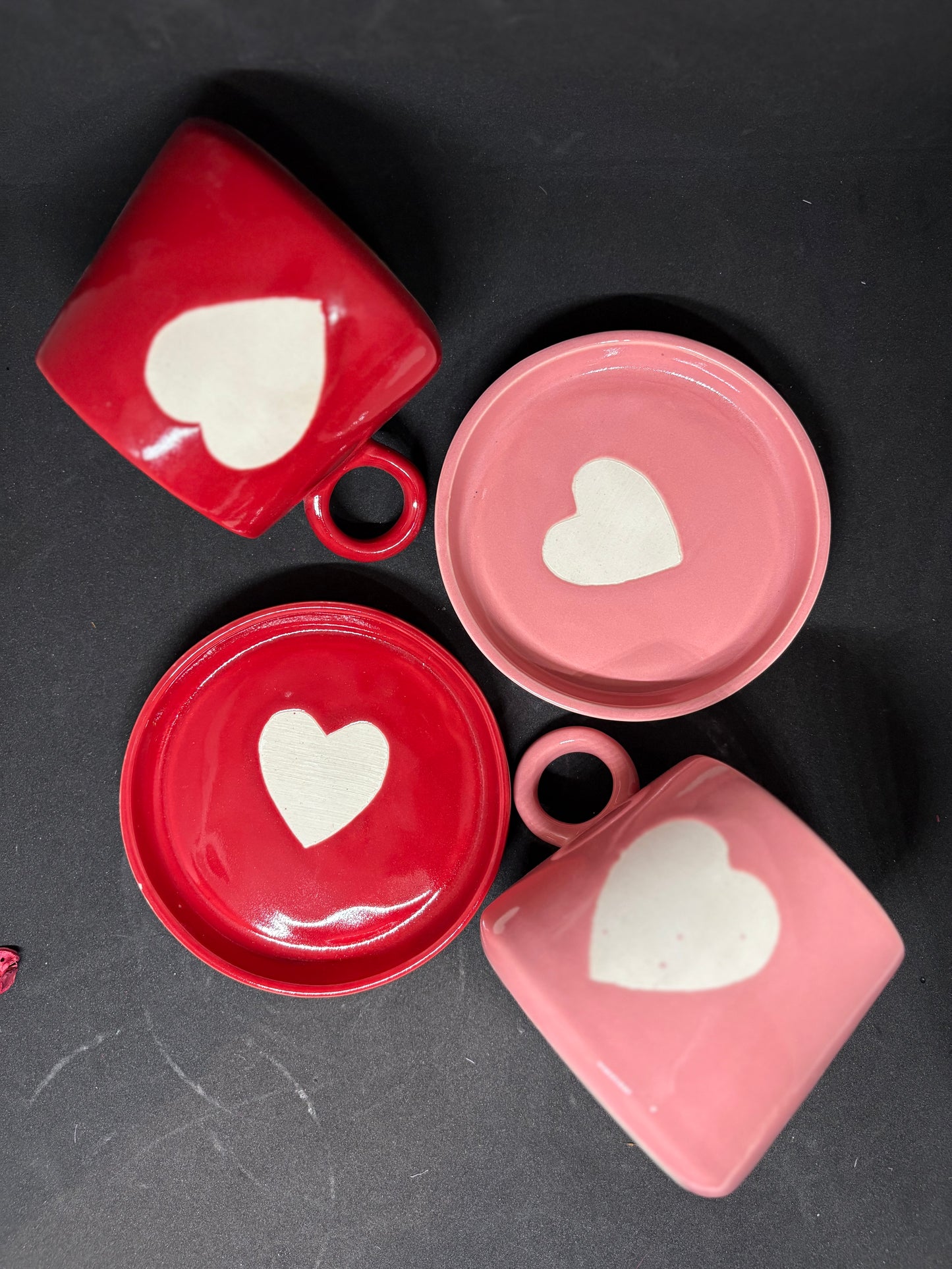 CERAMIC HEART COFFEE MUGS